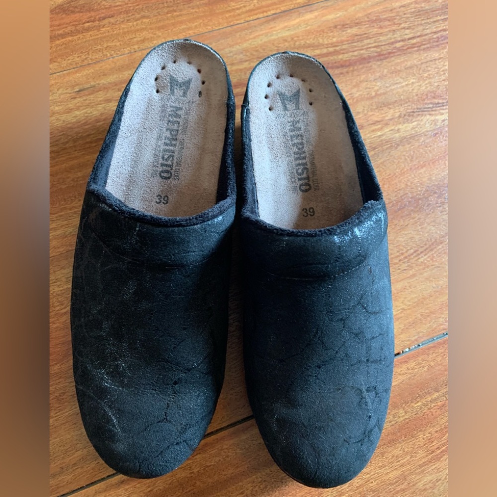 Like New Mephisto Mules